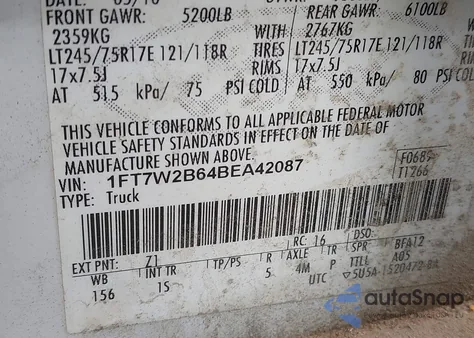 2011 Ford F-250 Xl z USA, uszkodzony, nr VIN 1FT7W2B64BEA42087